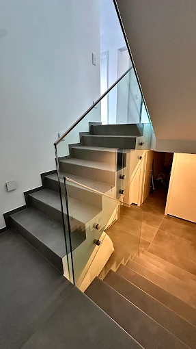Glasgeländer Treppe