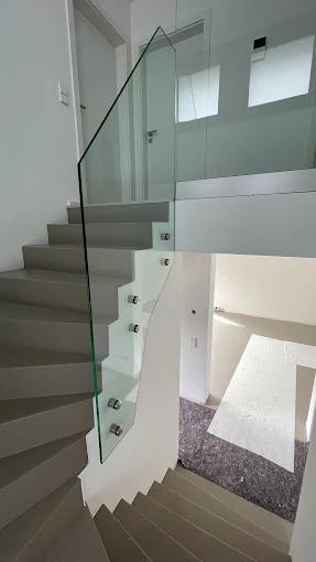Glasgeländer Treppe