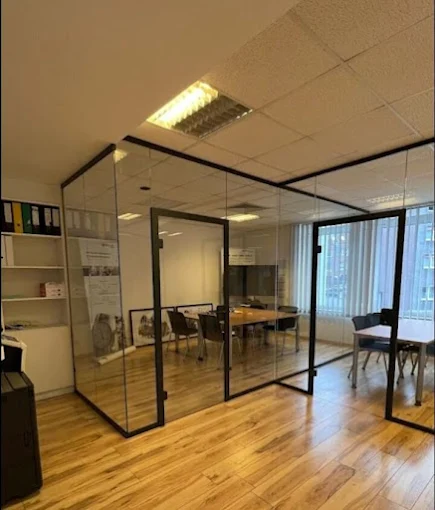 Glastrennwand Büro
